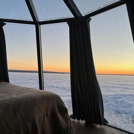 Vikajarvi Lake View Experience ロヴァニエミ
