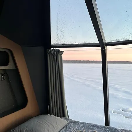 Vikajarvi Lake View Experience